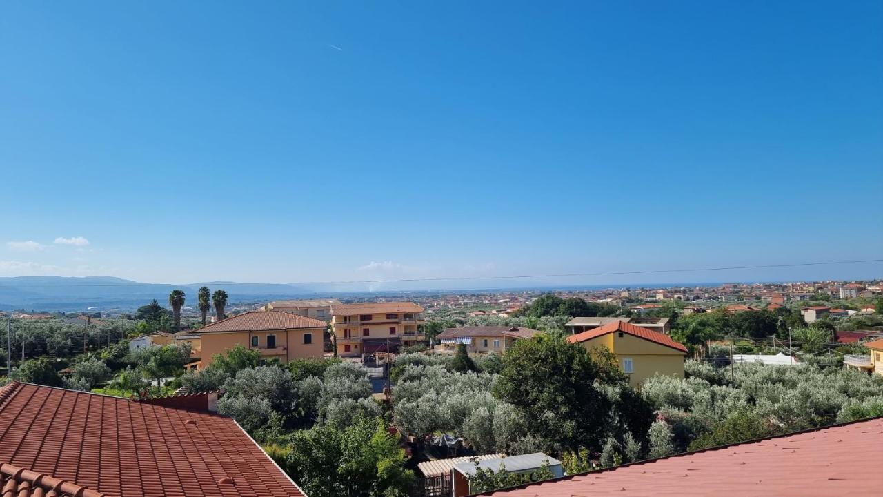 Appartement La Casa Di Isa à Lamezia Terme Extérieur photo